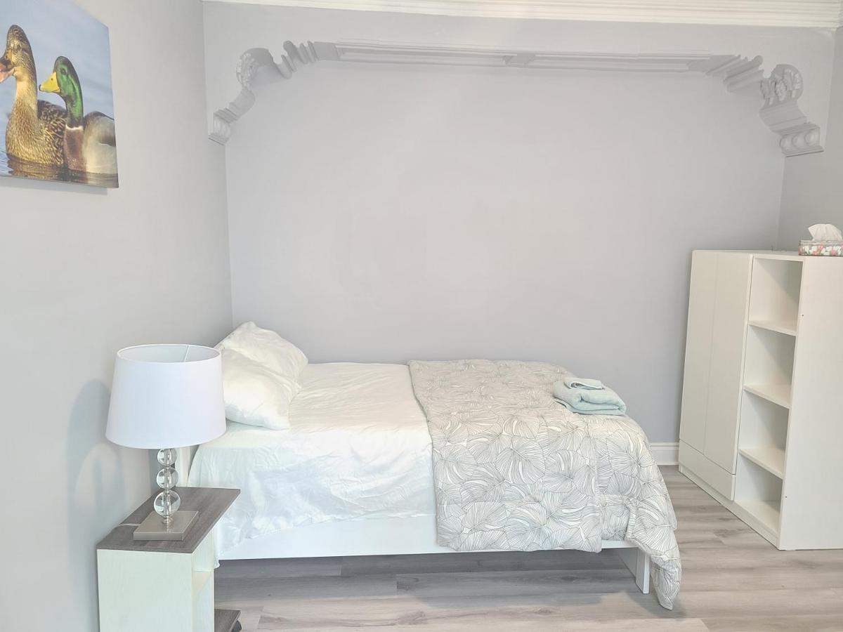 Downtown Ottawa Spacious Room Accommodation Bagian luar foto